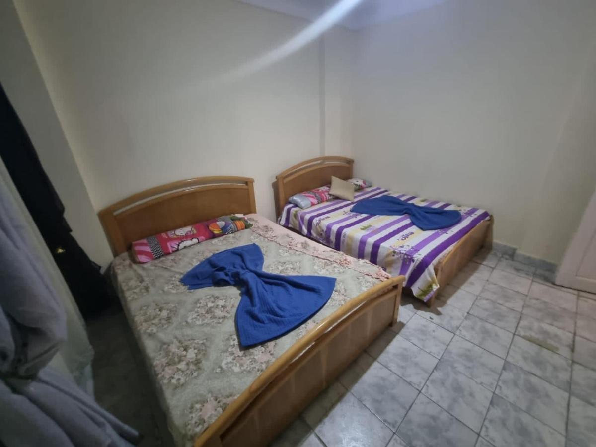 Apartment Sea View Flat For Family Only In Miami