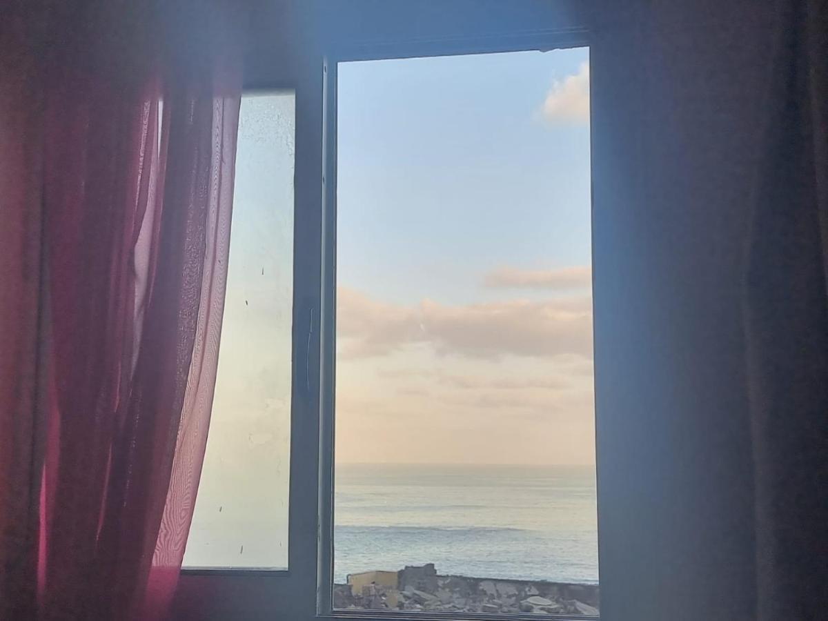 Sea View Flat For Family Only In Miami Apartment