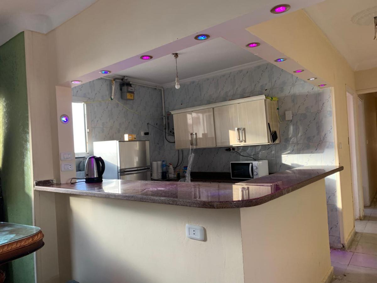 Sea View Flat For Family Only In Miami Apartment *