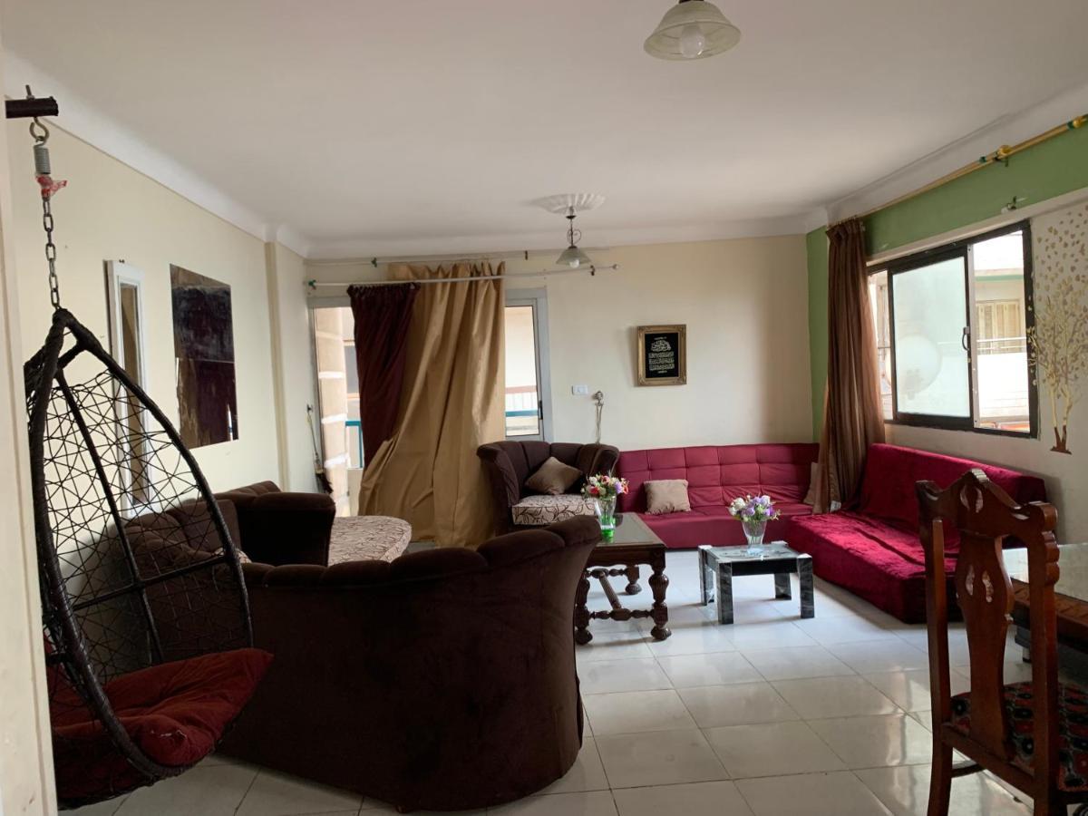 Sea View Flat For Family Only In Miami Apartment